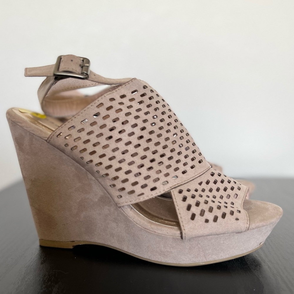Madden Girl Kruiise Perforated Wedge Sandals